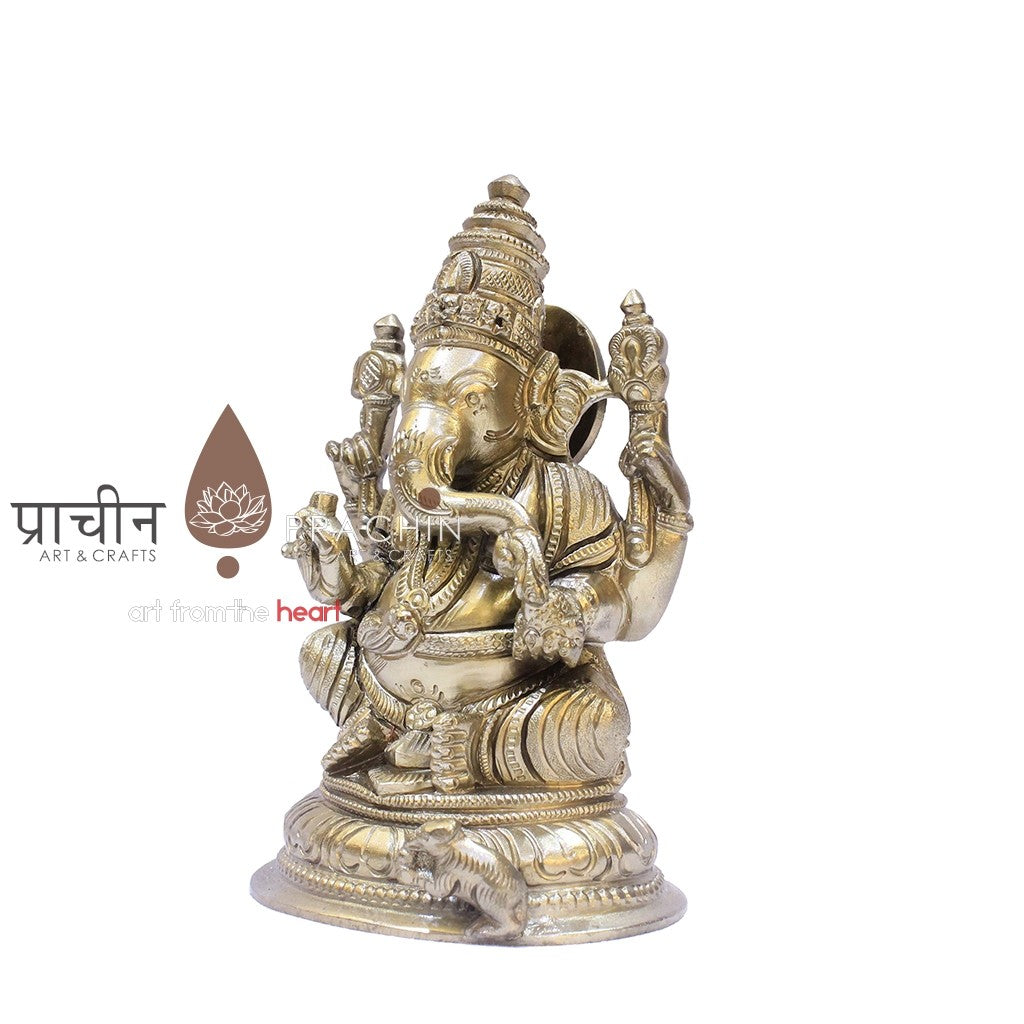Ganesha Sitting