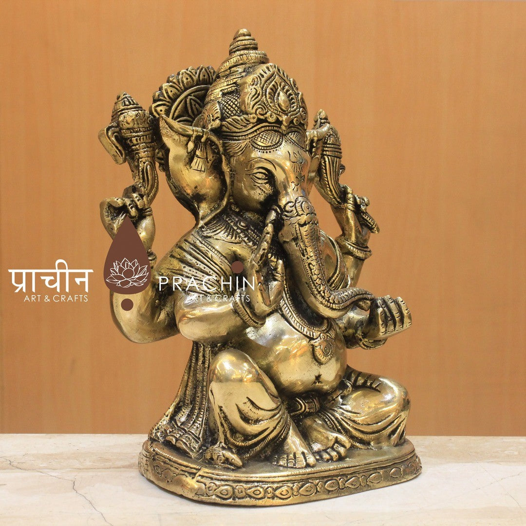 Ganesha Sitting