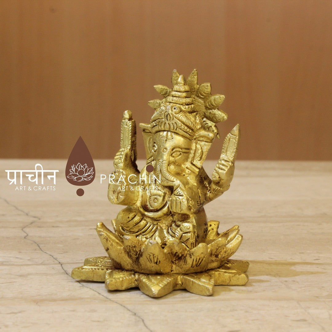 Ganesha Sitting