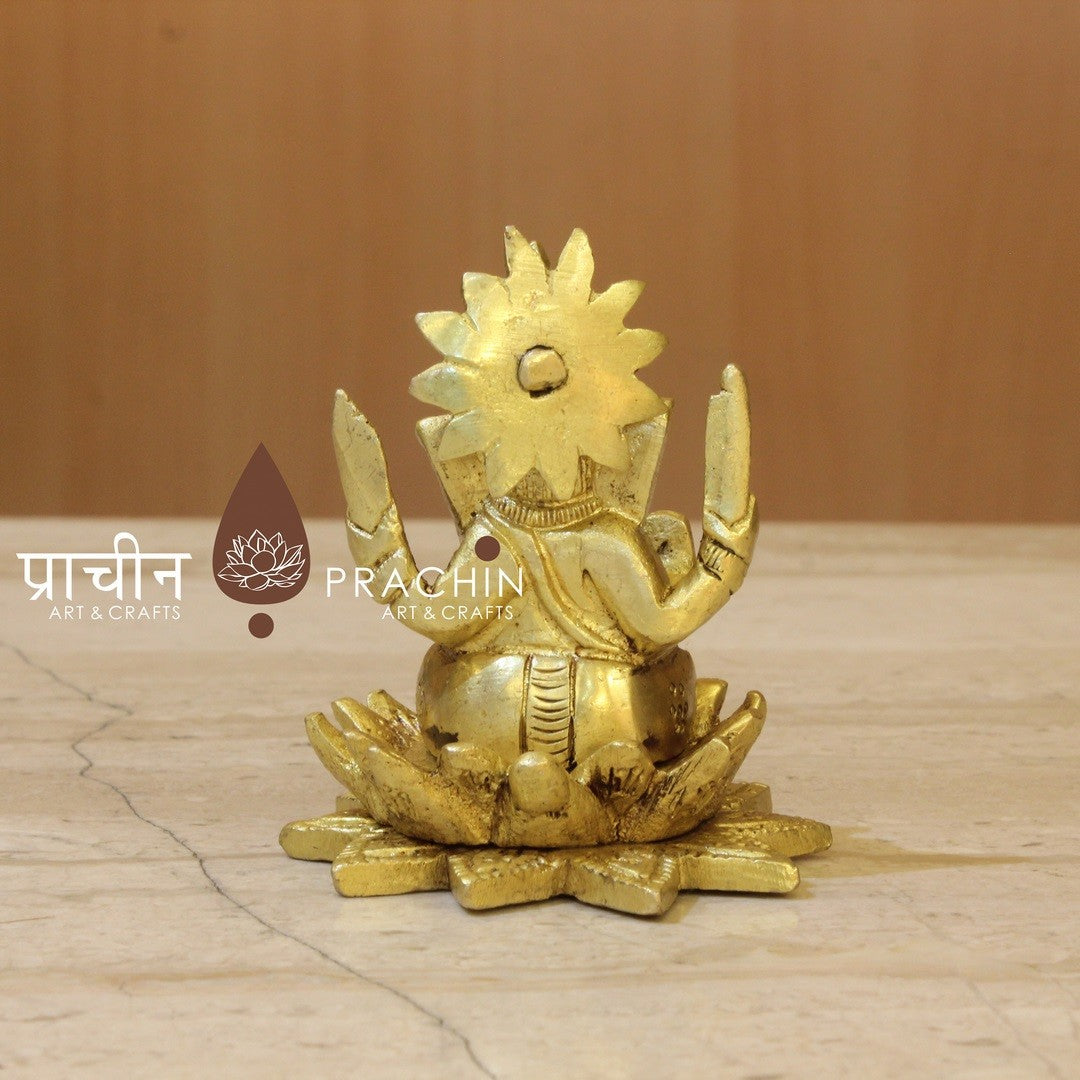 Ganesha Sitting