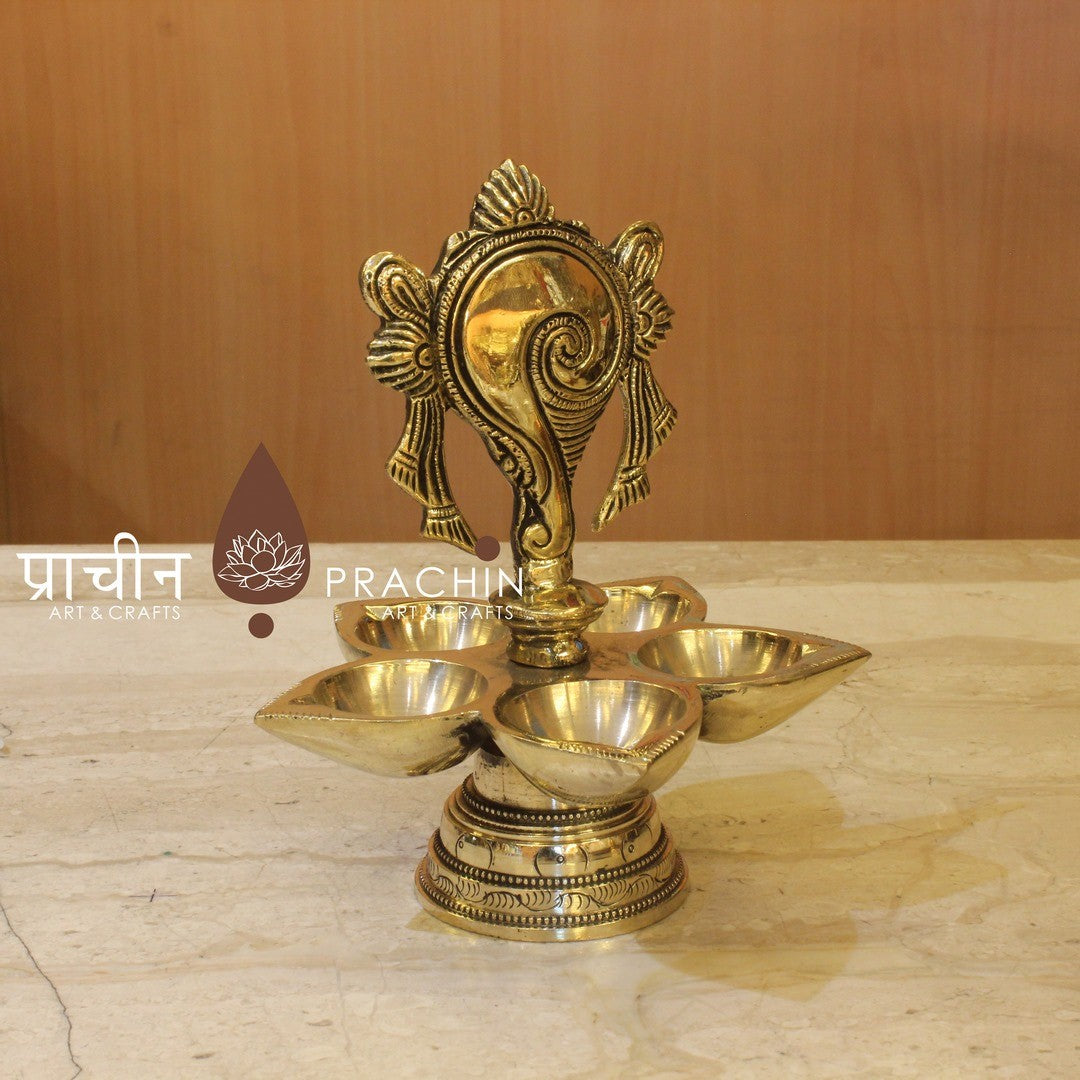 Shanku Chakra Deepam
