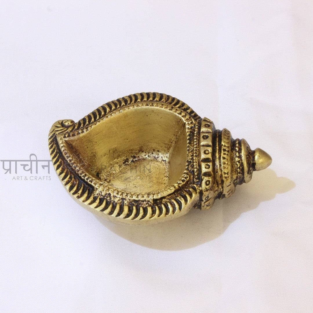 Shanku Deepa