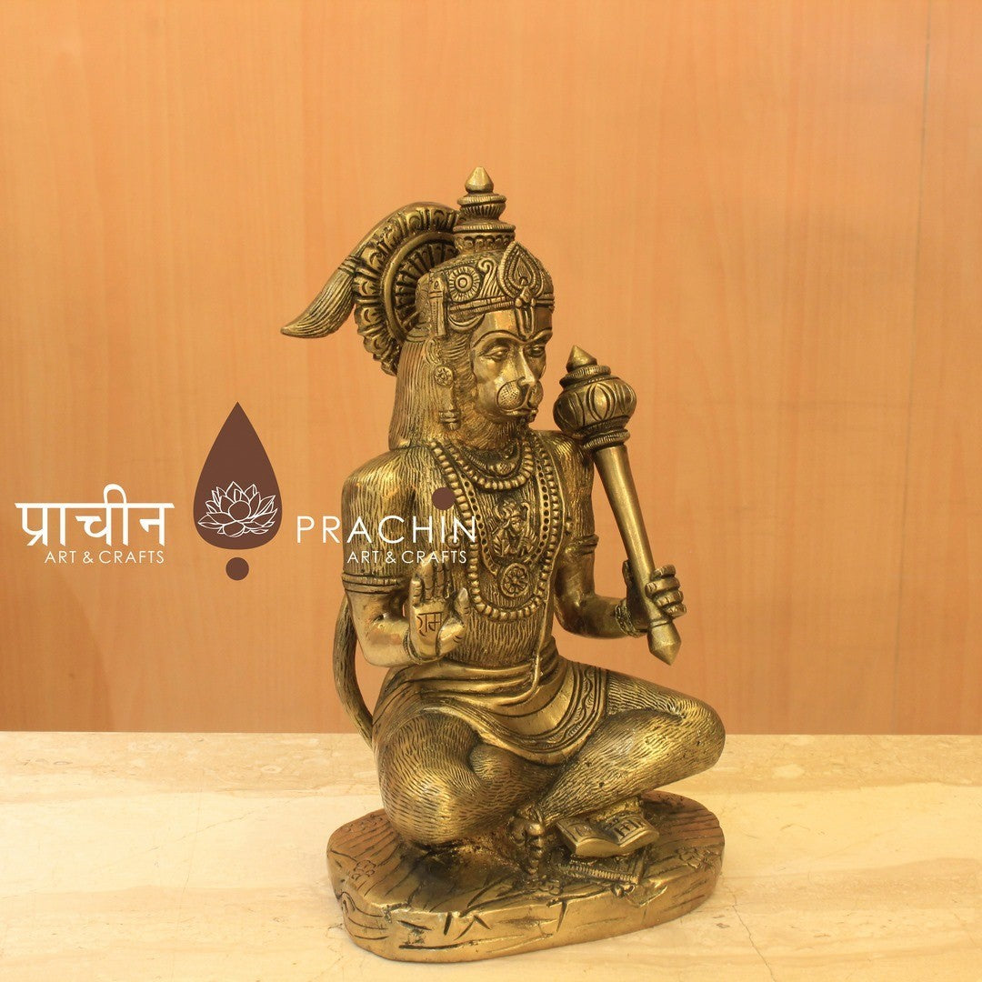 Hanuman Sitting Ashirwad