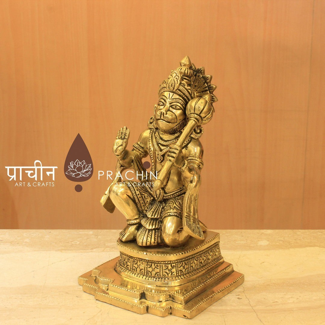 Hanuman Sitting Ashirwad