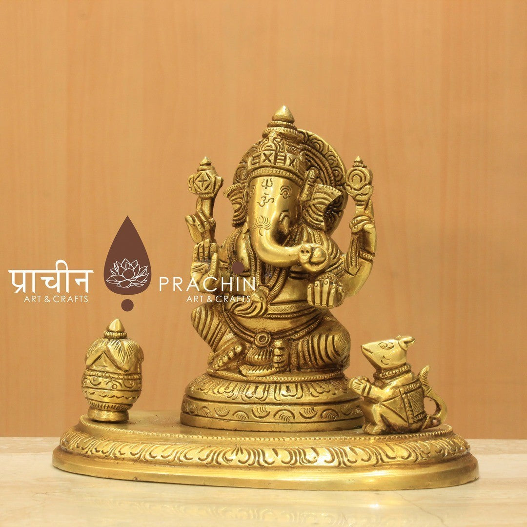 Ganesha Sitting