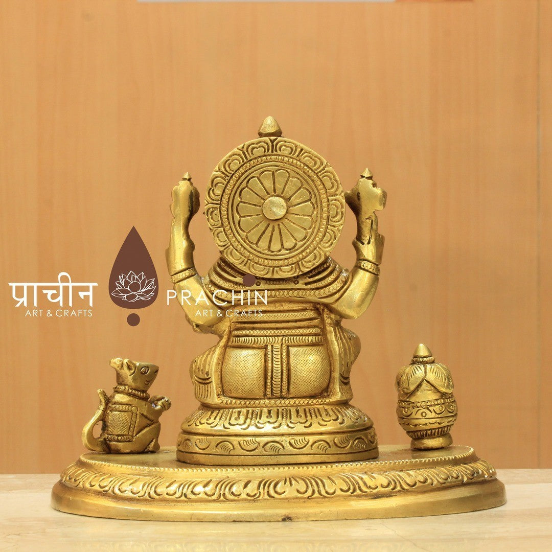 Ganesha Sitting