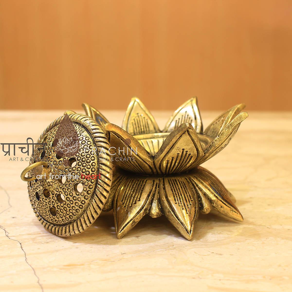Lotus Dhoop Stand