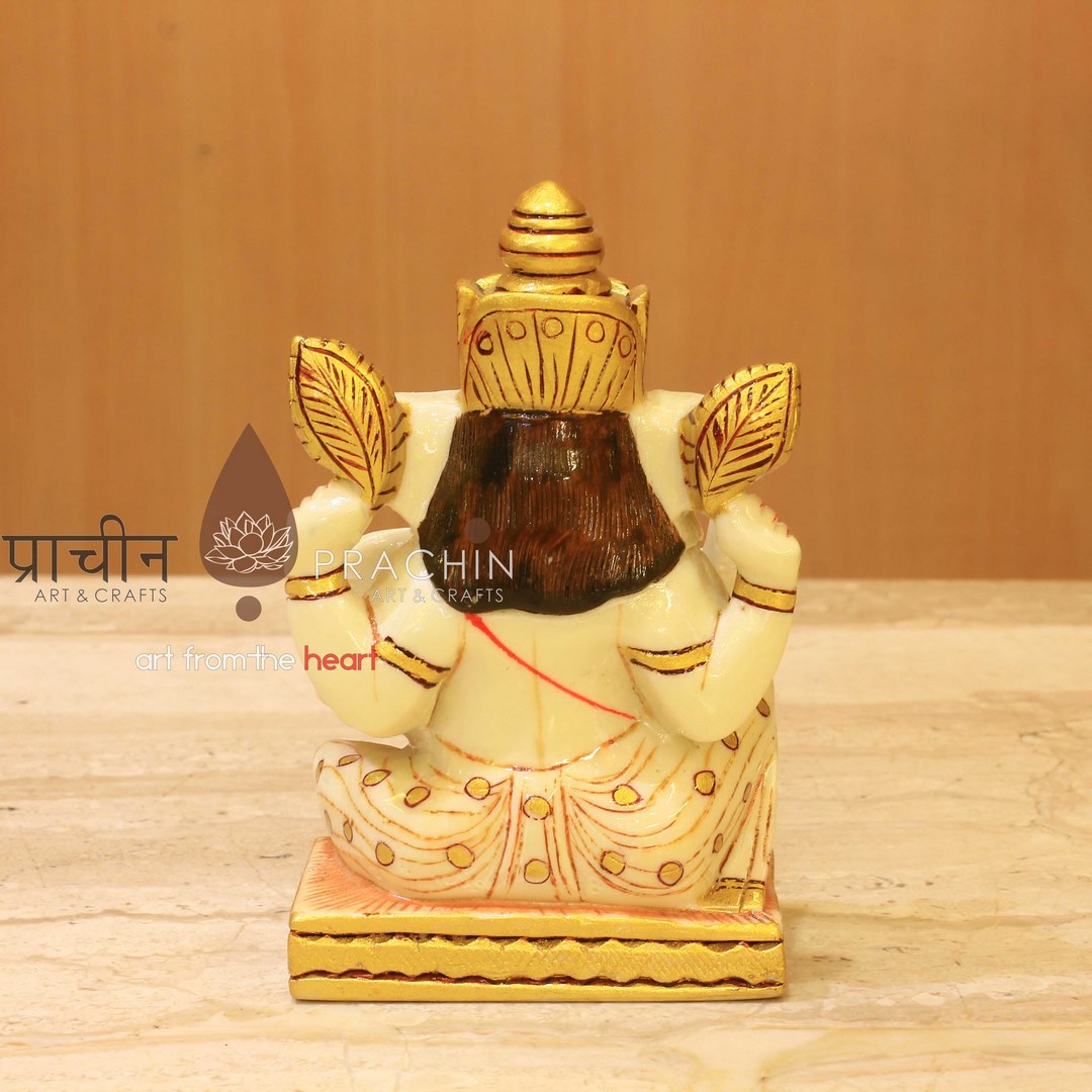 Ganesha Sitting