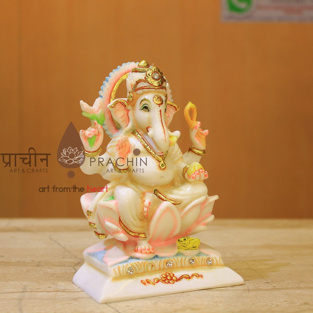 Ganesha Sitting