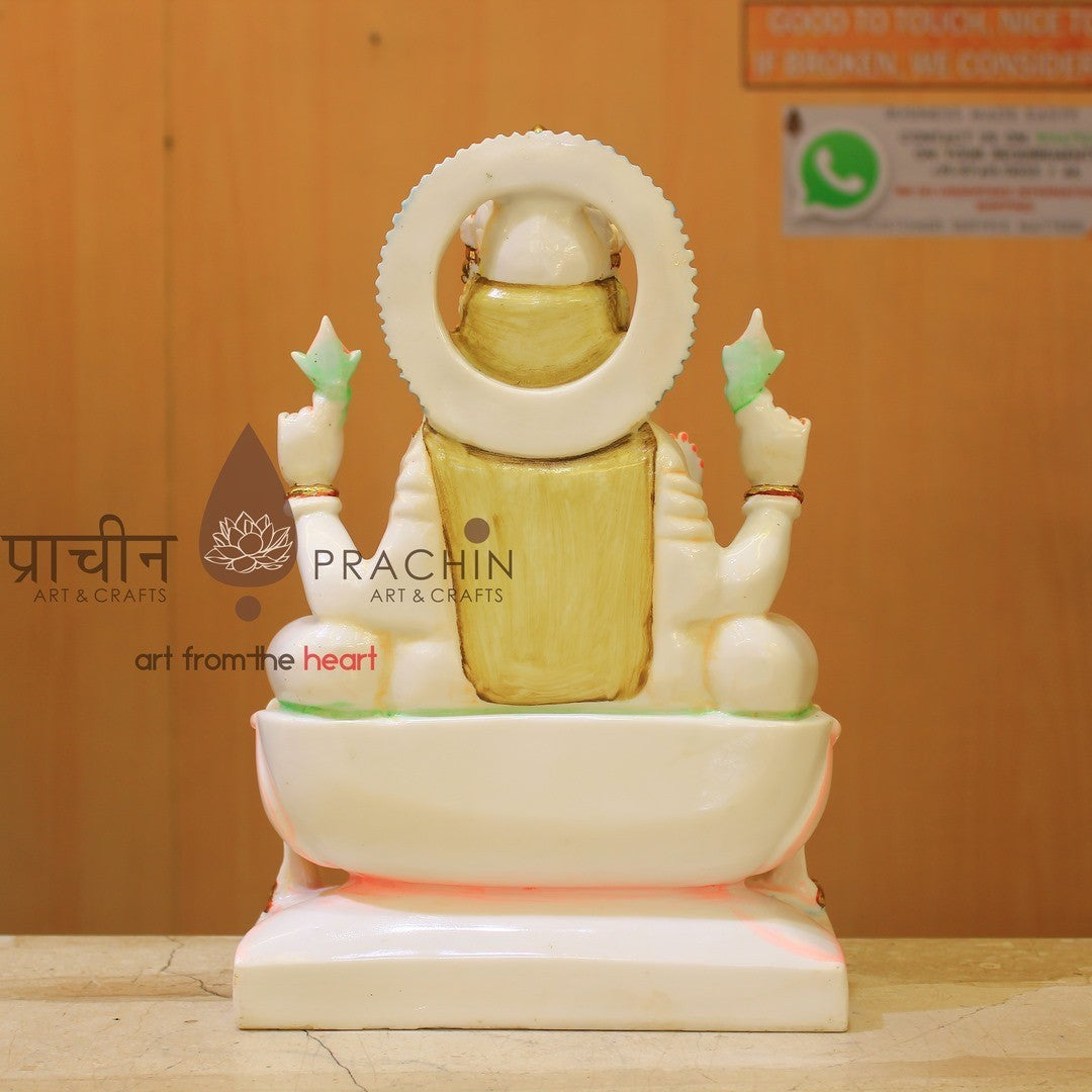 Laxmi Sitting