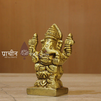 Ganesha Sitting