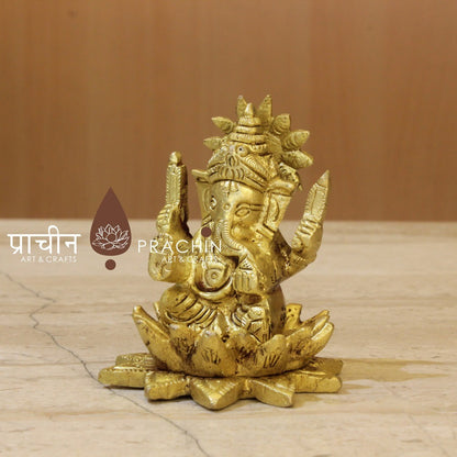 Ganesha Sitting