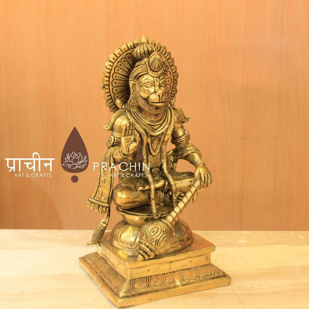 Hanuman Sitting Ashirwad