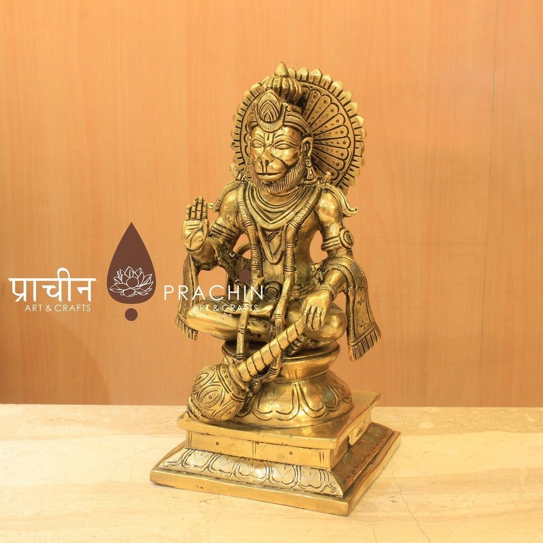 Hanuman Sitting Ashirwad