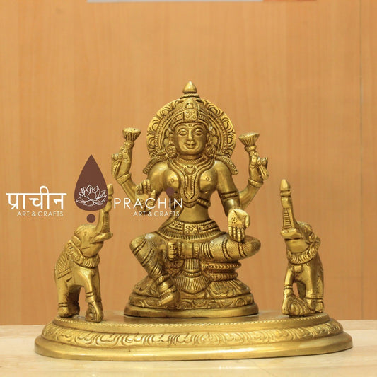 Laxmi Sitting