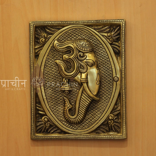 Hanging Om Ganesha