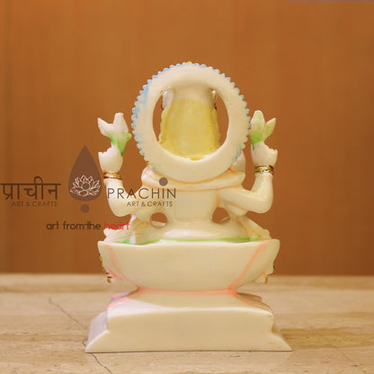 Laxmi Sitting