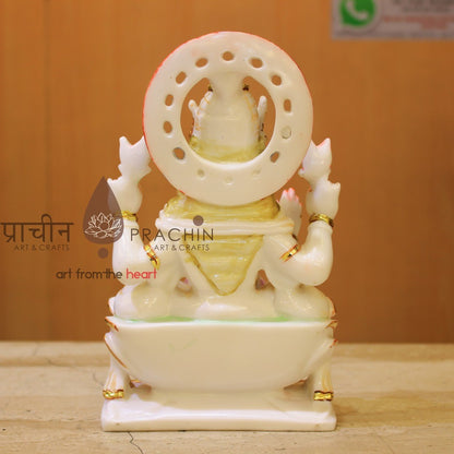 Laxmi Sitting