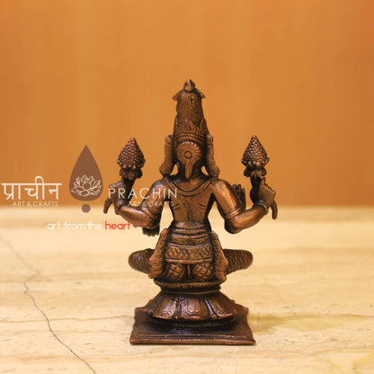 Laxmi Sitting