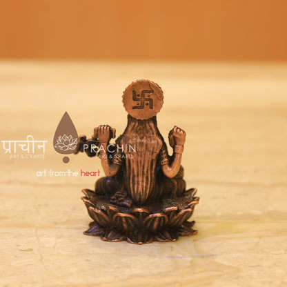 Saraswathi Sitting